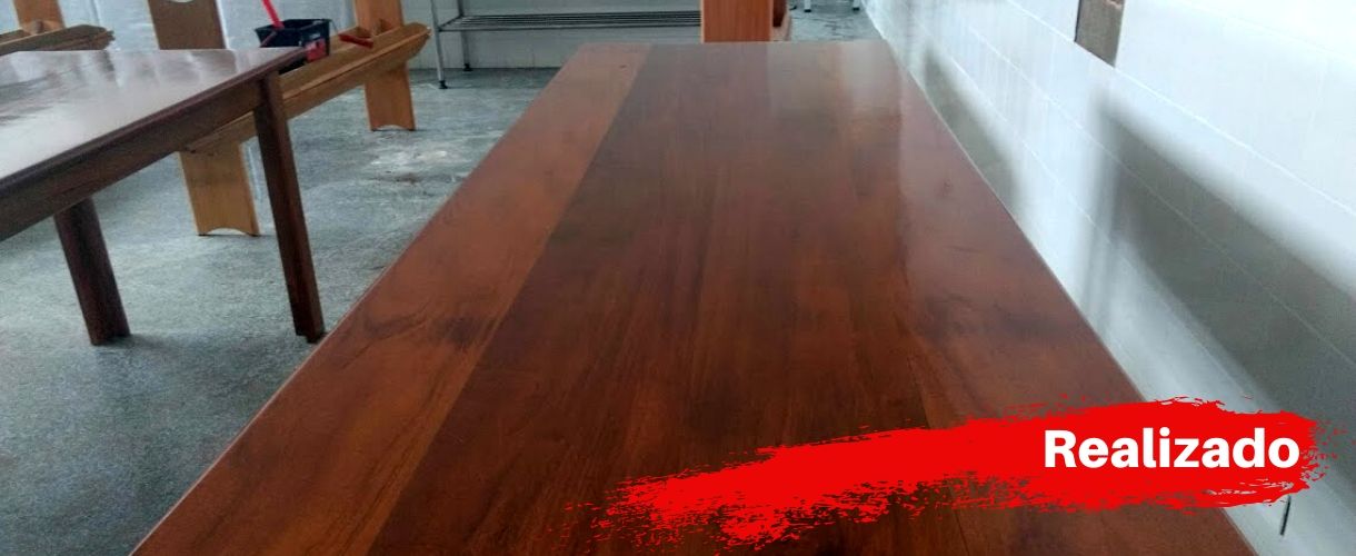 Pintura de Bancos e Mesas